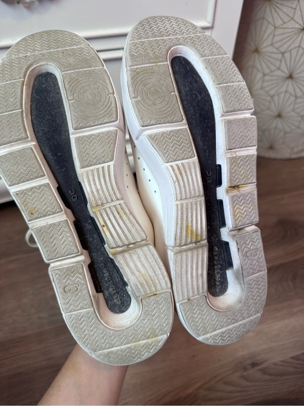 Oncloud Roger Sneakers - Picture 7 of 9